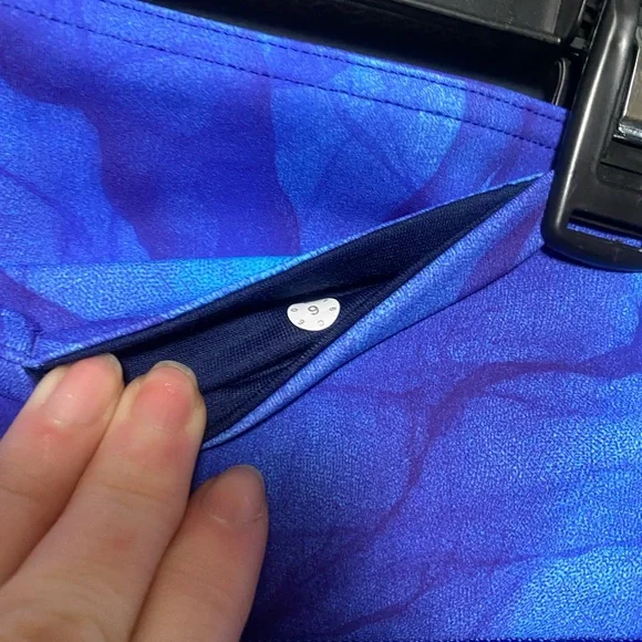 Lululemon leggings size 6 blue - Picture 7 of 7